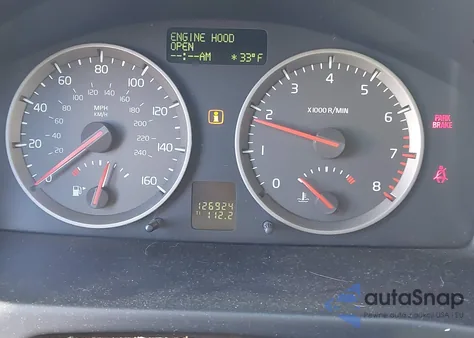 2006 Volvo S40 T5 z USA, uszkodzony, nr VIN YV1MH682662175976